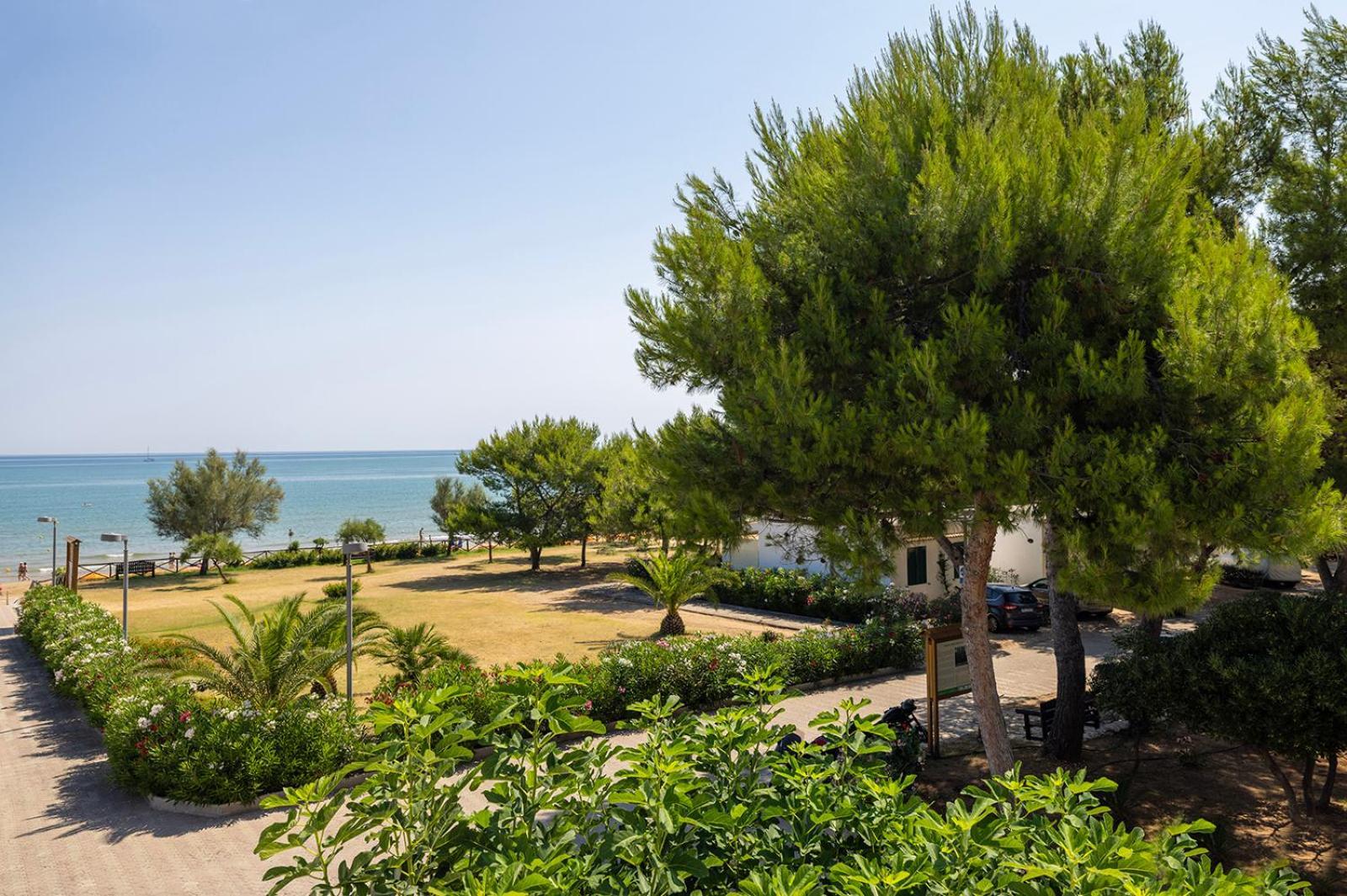Crovatico Club Vacanze В'єсте Екстер'єр фото
